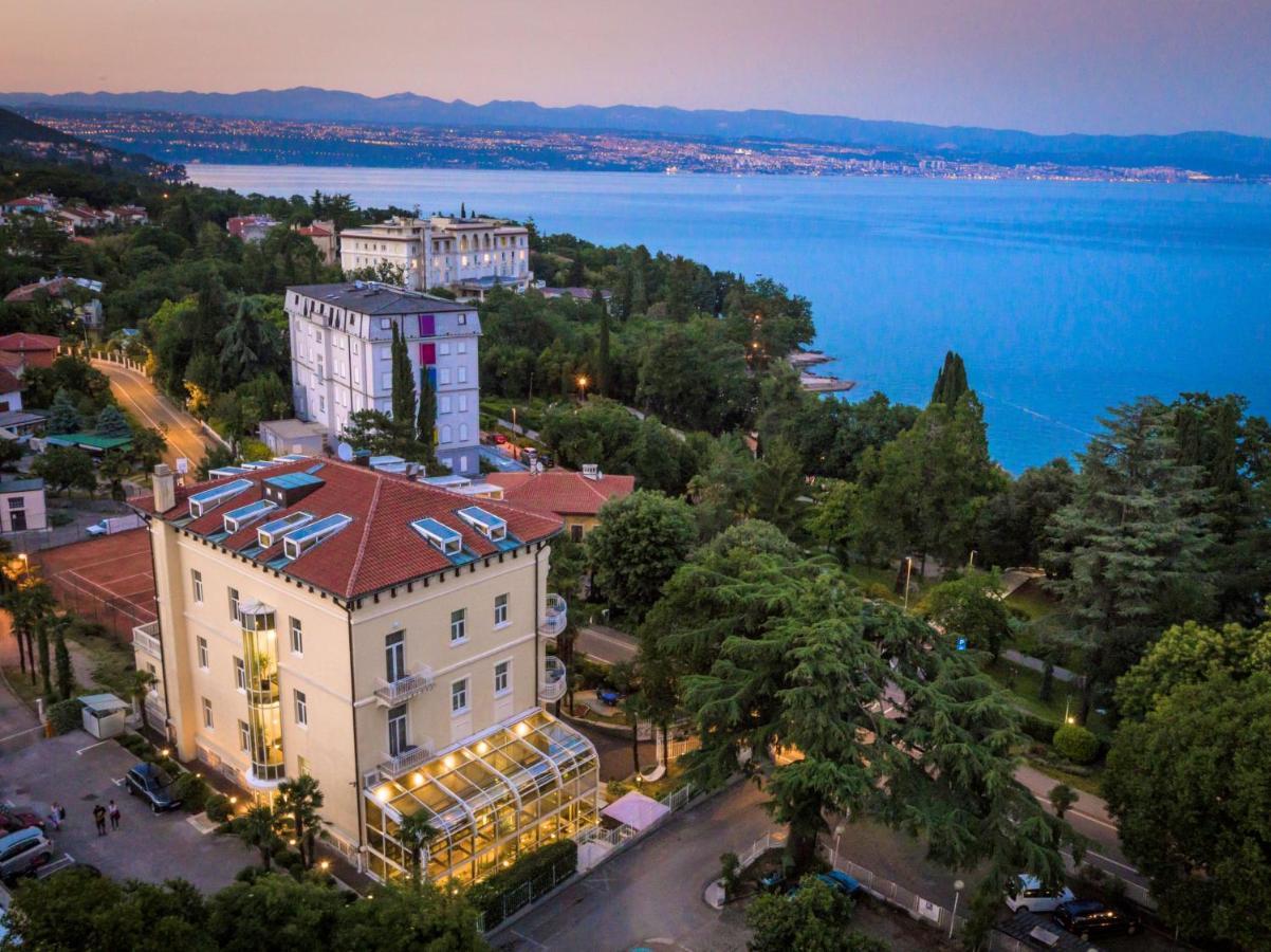 Hotel Villa Eugenia Lovran Exterior photo